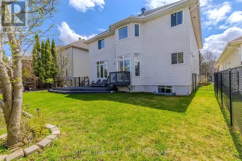19 Black Tern Crescent Ottawa ON K2M 2Z4