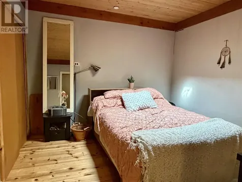 48 Ontario Avenue Elliot Lake ON P5A 1Y1