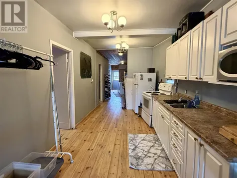 48 Ontario Avenue Elliot Lake ON P5A 1Y1