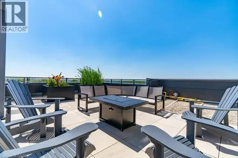 332 Gosling Gardens Guelph ON N1H 3A1