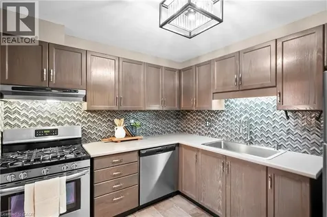 610 Barton Street Stoney Creek ON L8E 5V2