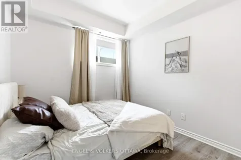 808 Kiniw Private Ottawa ON K1K 5A4