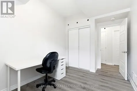808 Kiniw Private Ottawa ON K1K 5A4