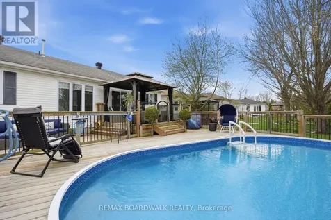 33 Treelawn Boulevard Perth ON K7H 3P1