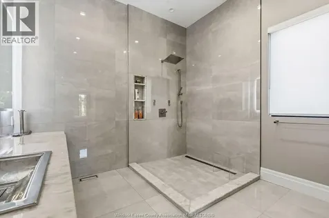 346 Jordan Lane Lakeshore ON N8N 5C3