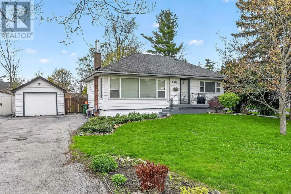 186 Seneca Avenue Hamilton ON L9B 1M2