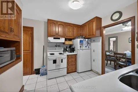 186 Seneca Avenue Hamilton ON L9B 1M2