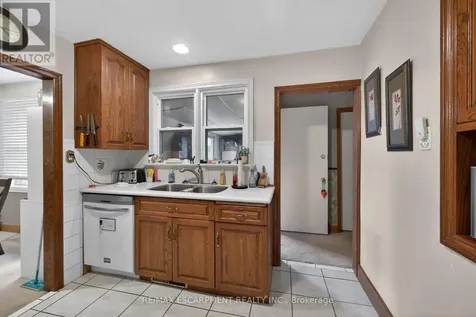186 Seneca Avenue Hamilton ON L9B 1M2