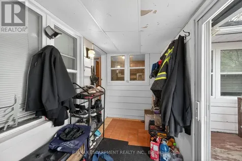 186 Seneca Avenue Hamilton ON L9B 1M2