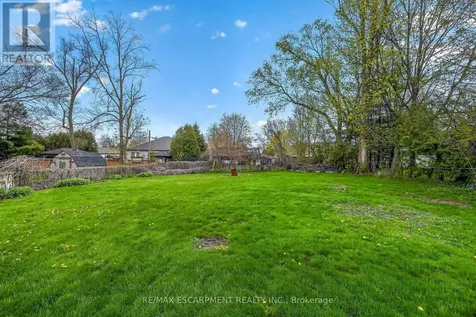 186 Seneca Avenue Hamilton ON L9B 1M2