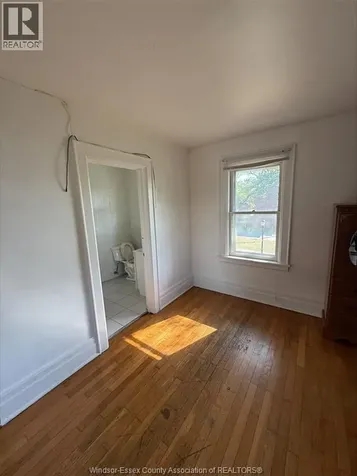 3026 Sandwich Street Windsor ON N9C 1A3