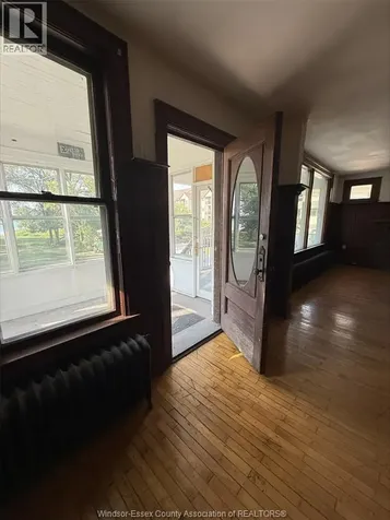 3026 Sandwich Street Windsor ON N9C 1A3