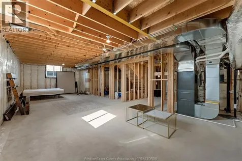 311 Benson Court Amherstburg ON N9V 0G7