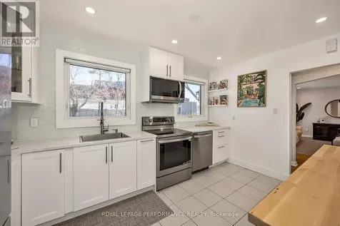 1960 Othello Avenue Ottawa ON K1G 2A4