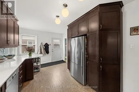 873 Smyth Road Ottawa ON K1G 1P4