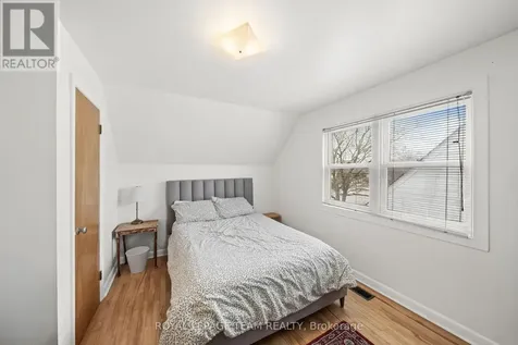873 Smyth Road Ottawa ON K1G 1P4