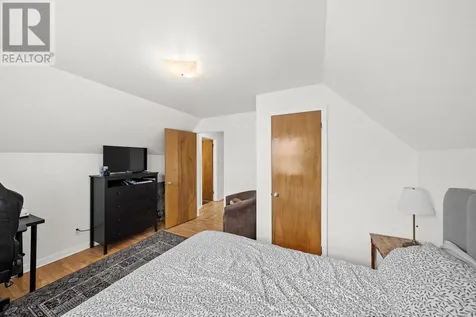 873 Smyth Road Ottawa ON K1G 1P4