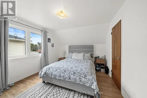 873 Smyth Road Ottawa ON K1G 1P4