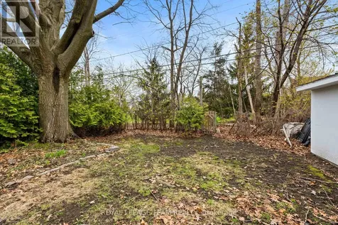 873 Smyth Road Ottawa ON K1G 1P4