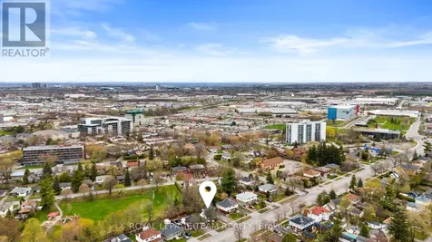 873 Smyth Road Ottawa ON K1G 1P4