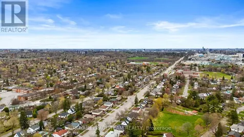 873 Smyth Road Ottawa ON K1G 1P4