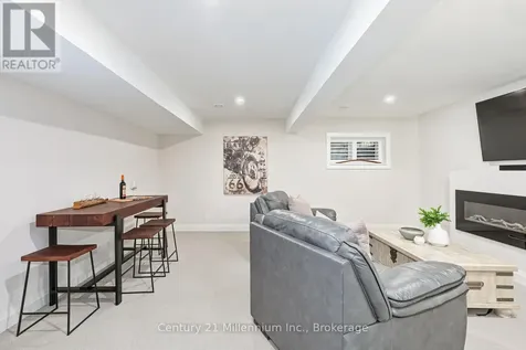 168 Yellow Birch Crescent Blue Mountains ON L9Y 0R4