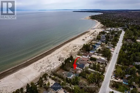 1074 River Road East Wasaga Beach ON L9Z 2R1