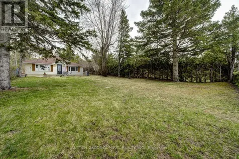 1074 River Road East Wasaga Beach ON L9Z 2R1