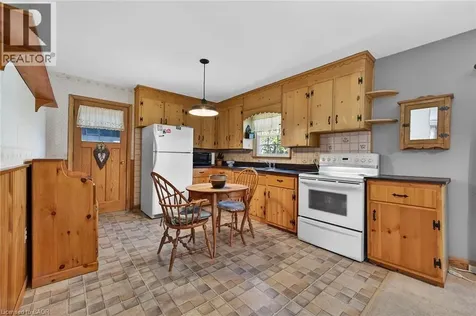 46 Erie Street North Selkirk ON N0A 1P0