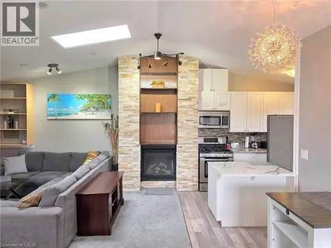 16 Forest Hill Road St. Catharines ON L2R 3T7