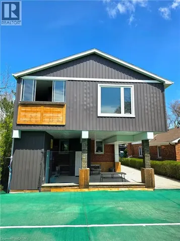 16 Forest Hill Road St. Catharines ON L2R 3T7
