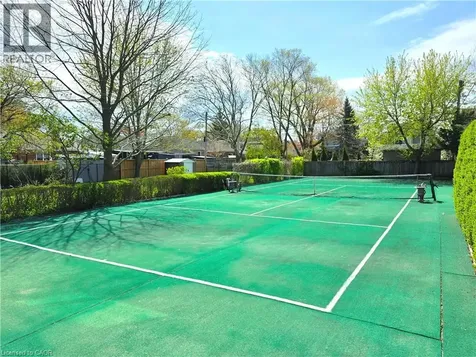 16 Forest Hill Road St. Catharines ON L2R 3T7