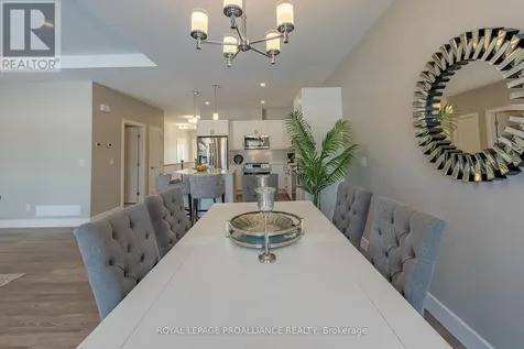 31 Douglas Marshall Crescent Brockville ON K6V 0E8