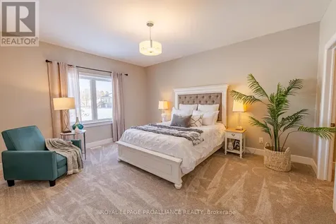 31 Douglas Marshall Crescent Brockville ON K6V 0E8