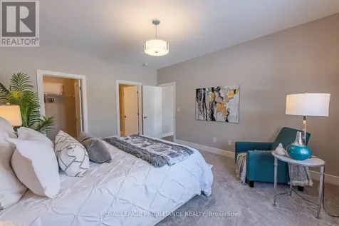 31 Douglas Marshall Crescent Brockville ON K6V 0E8