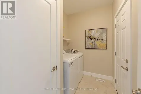 31 Douglas Marshall Crescent Brockville ON K6V 0E8