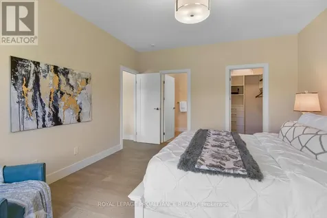 33 Douglas Marshall Crescent Brockville ON K6V 0E8