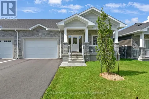 33 Douglas Marshall Crescent Brockville ON K6V 0E8