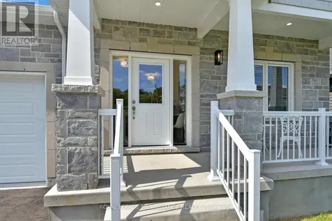 33 Douglas Marshall Crescent Brockville ON K6V 0E8