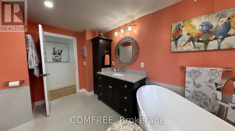 21 Seacliff Drive West Leamington ON N8H 2L5