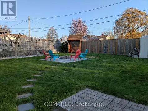 21 Seacliff Drive West Leamington ON N8H 2L5