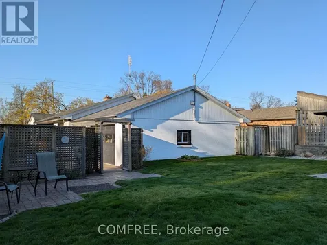 21 Seacliff Drive West Leamington ON N8H 2L5