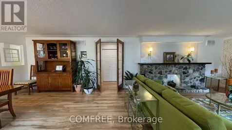21 Seacliff Drive West Leamington ON N8H 2L5