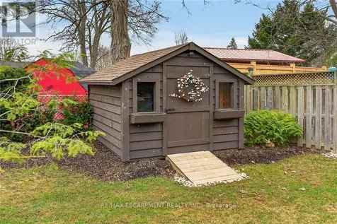 25 Southwood Crescent Haldimand ON N3W 0A6