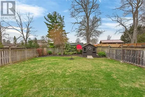 25 Southwood Crescent Haldimand ON N3W 0A6