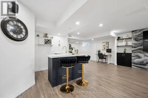 736 Wood Lily Street Waterloo ON N2V 0C3