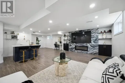 736 Wood Lily Street Waterloo ON N2V 0C3