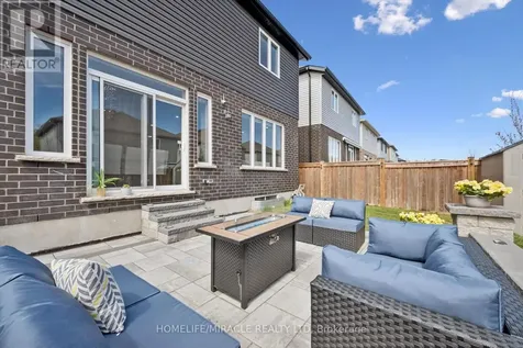 736 Wood Lily Street Waterloo ON N2V 0C3