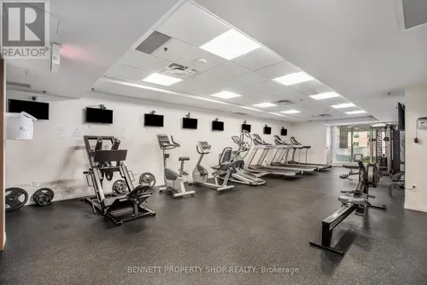 242 Rideau Street Ottawa ON K1N 0B7