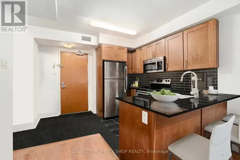 242 Rideau Street Ottawa ON K1N 0B7